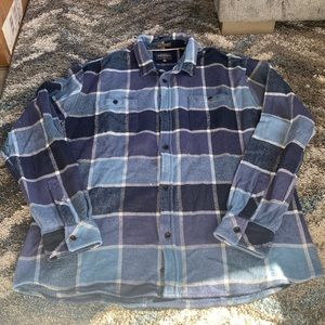Quiksilver Men's Navy and Light Blue Plaid Button-Up Shirt